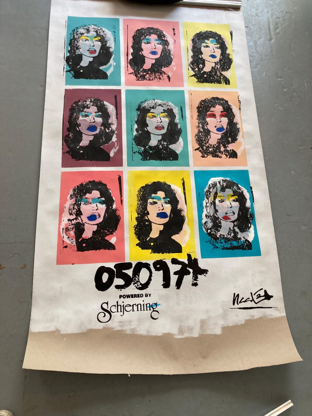 Hand printed on 300 g/m2 – rough recycling paper
size 100x170 cm