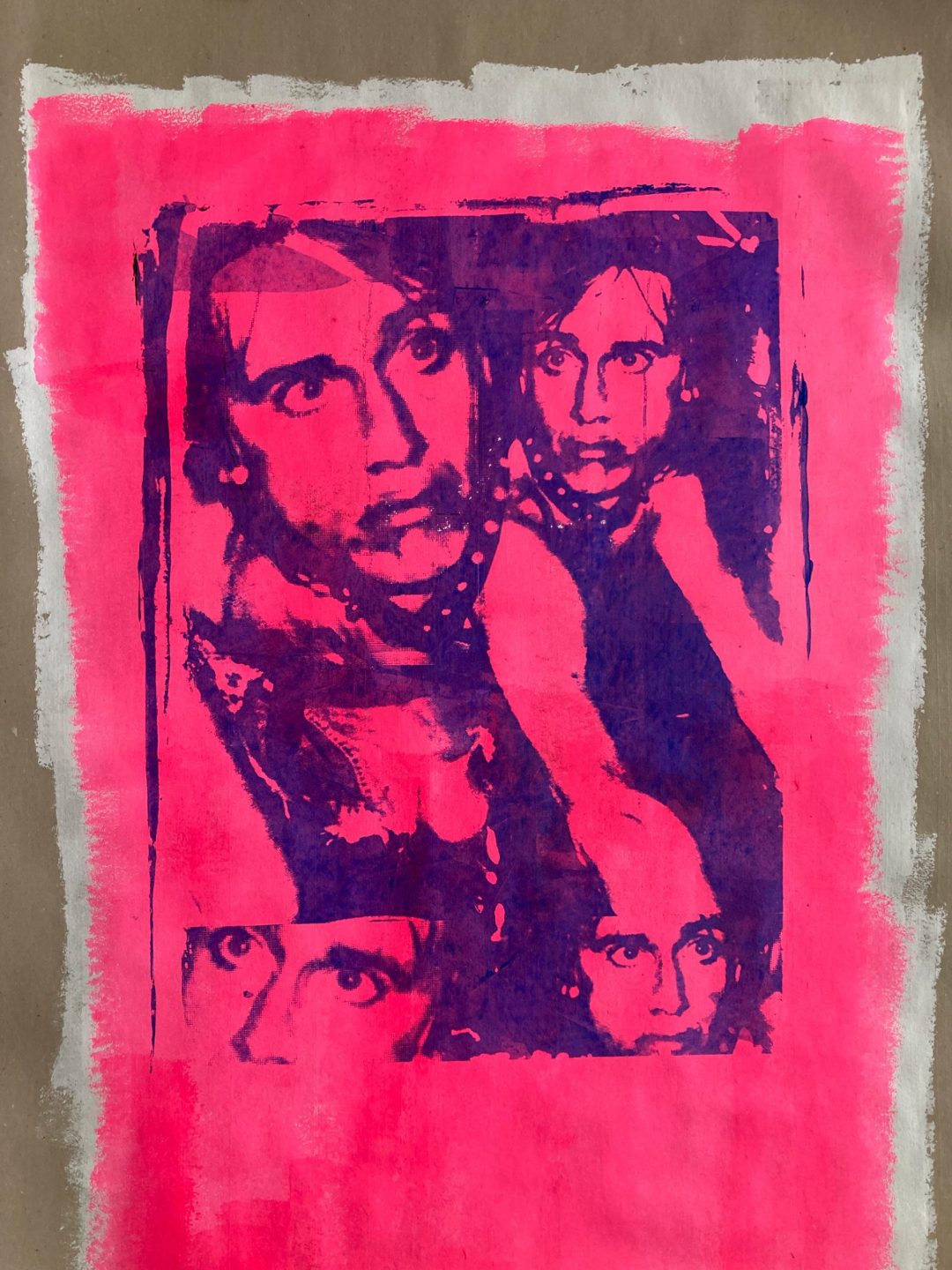 Hand printed on 300 g/m2 – rough recycling paper 100 x 136 cm, blue & pink fluorescent paint