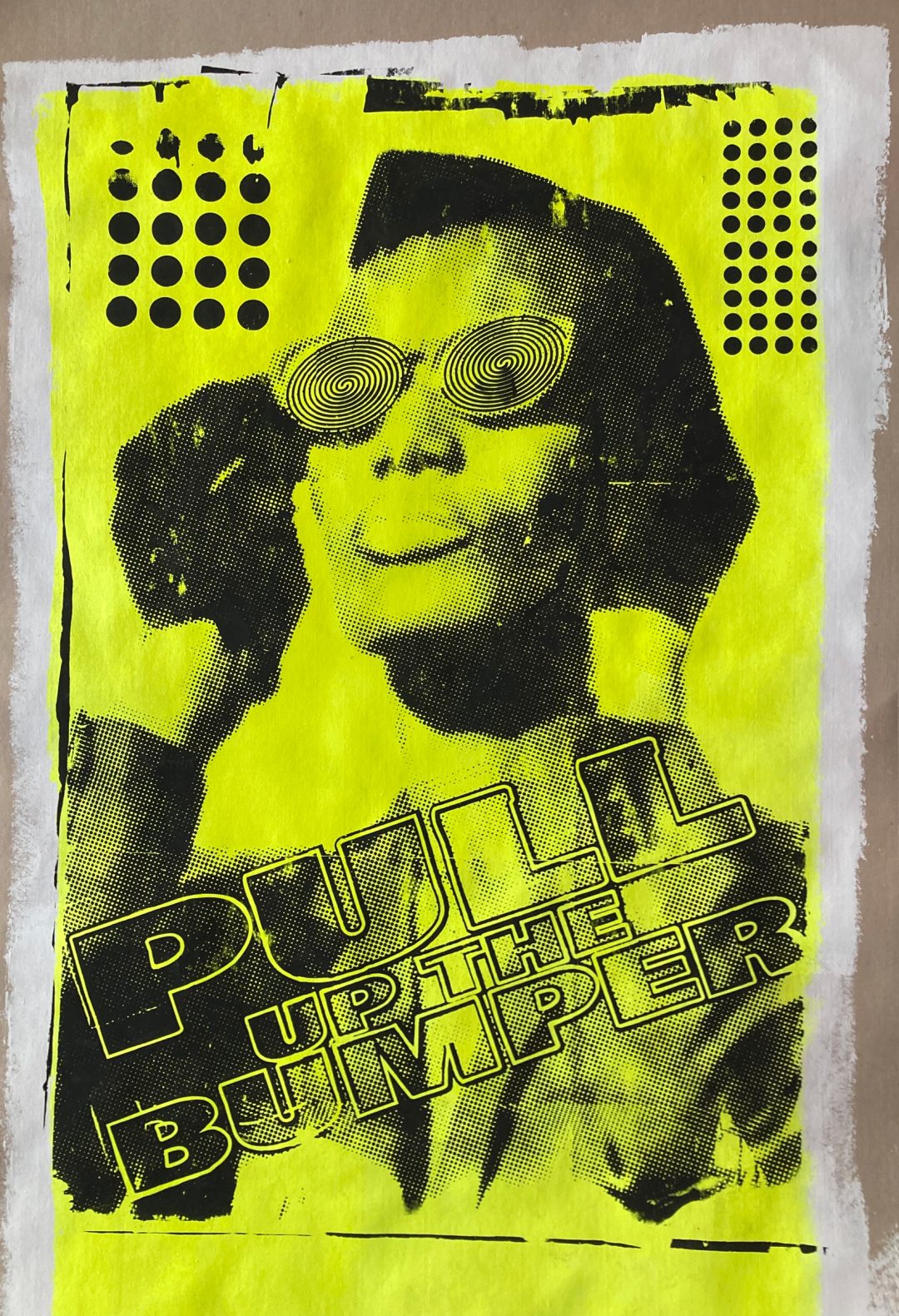 Hand printed on 300 g/m2 – rough recycling paper size 100 x 150 cm, black & yellow fluorescent paint